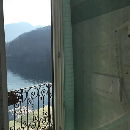 Plinio מלון לנו